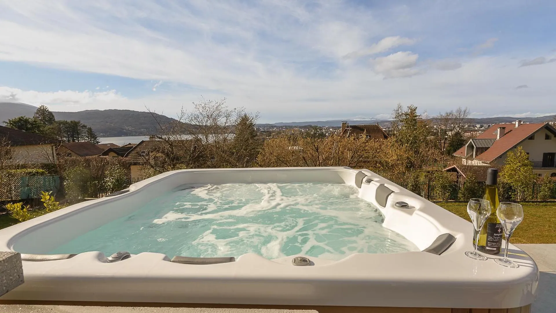 New - Villa Paradise Vue Lac, Piscine, Sauna, Jacuzzi, Gym By Lla Selections Annecy