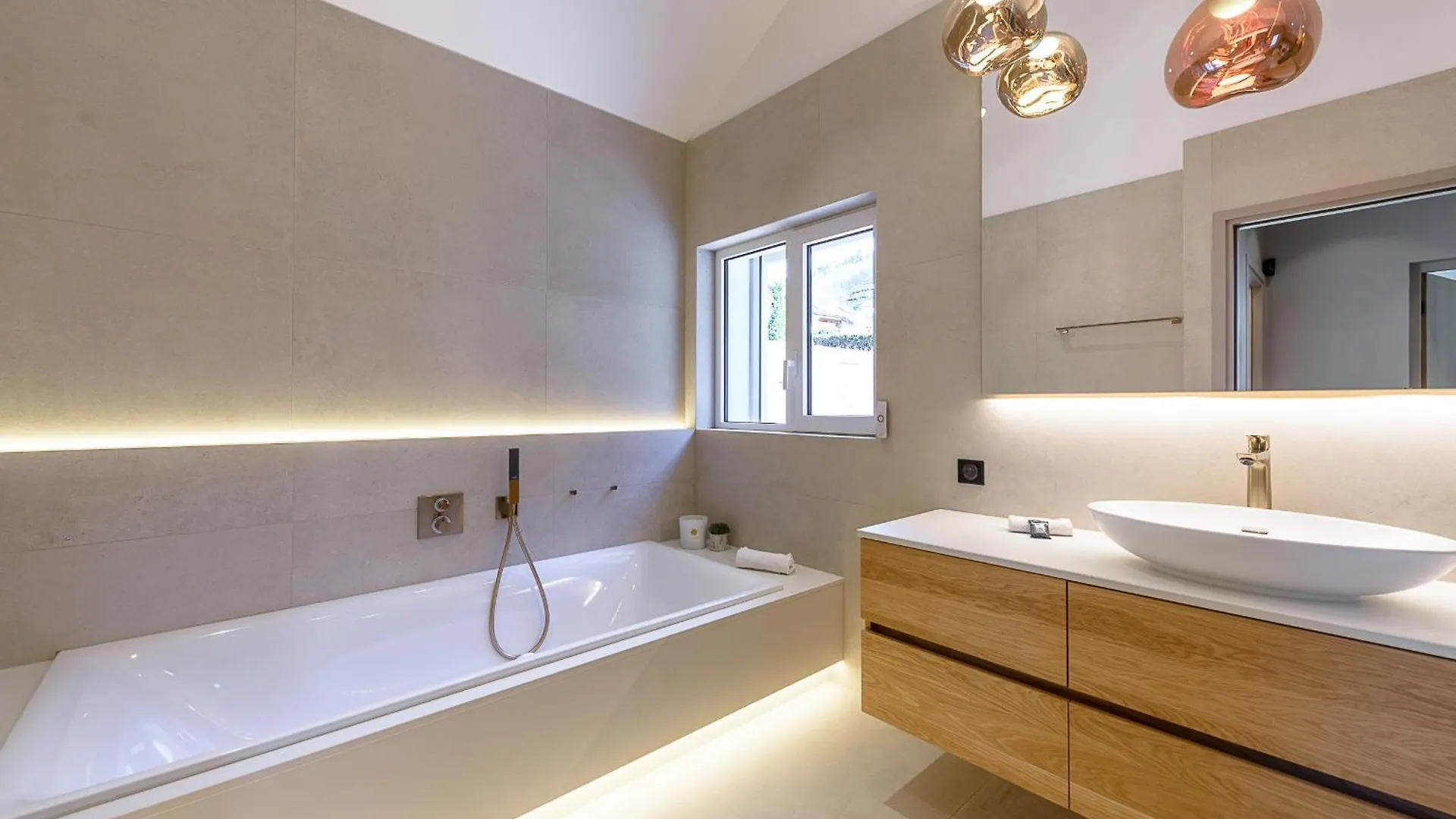 New - Villa Paradise Vue Lac, Piscine, Sauna, Jacuzzi, Gym By Lla Selections Annecy